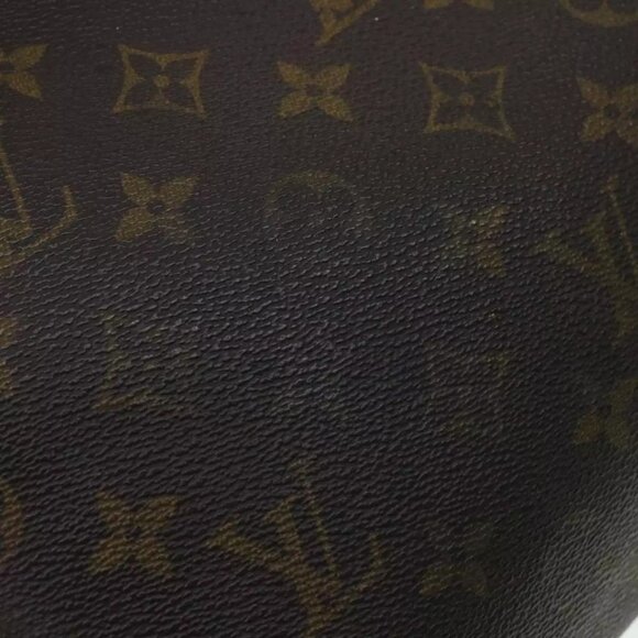 LOUIS VUITTON Monogram Poche Toilette 26 Pouch - Picture 15 of 16
